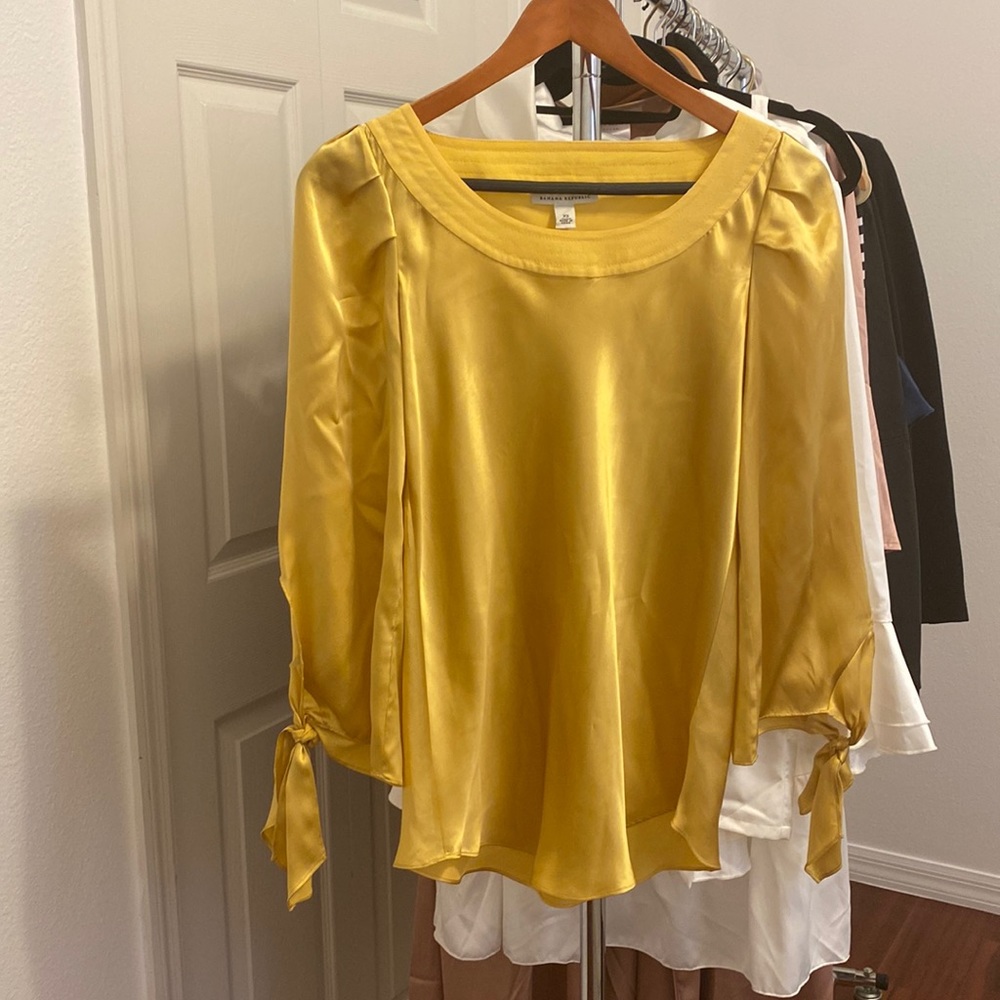 Banana Republic Silk Blouse XS